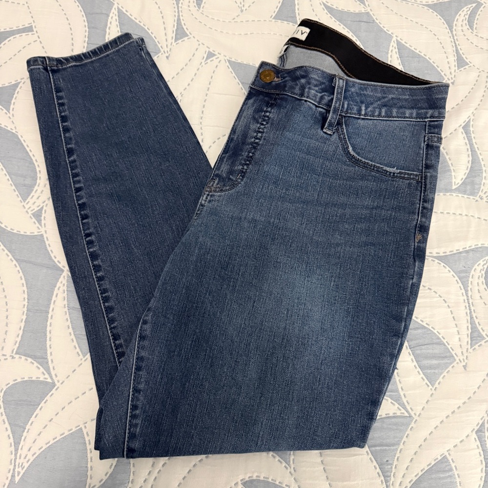 Ava & Viv Women's Skinny Jeans in Dark Blue Wash